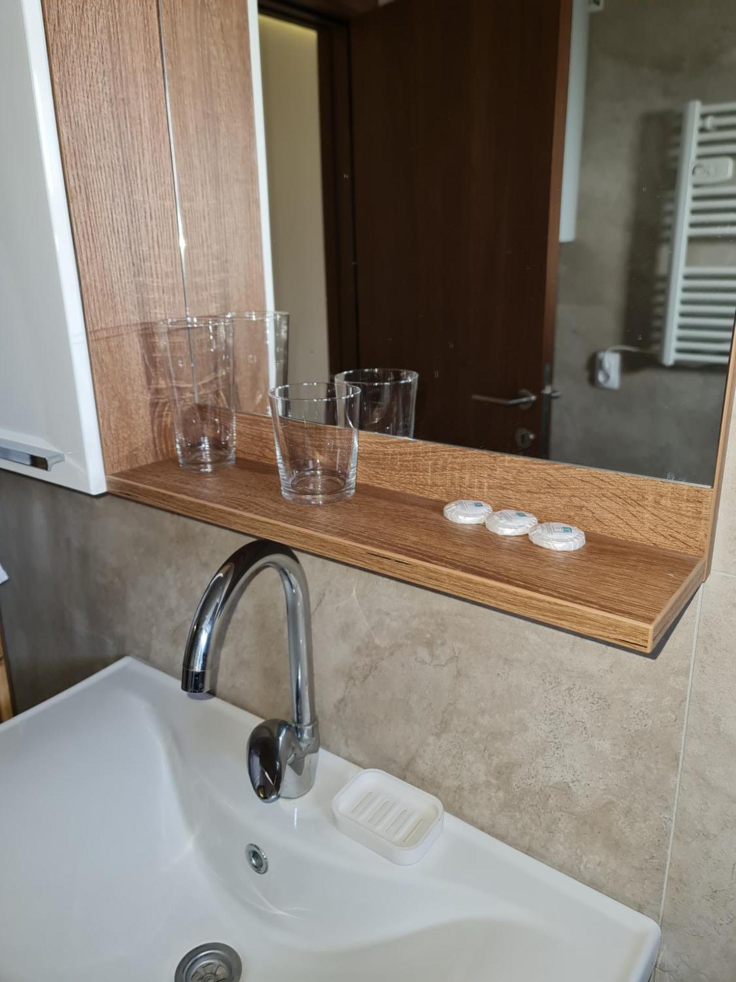 Airport Molko Apartments Surčin エクステリア 写真
